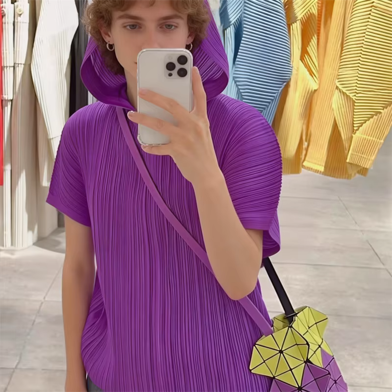 Haut plissé Miyake pour femme