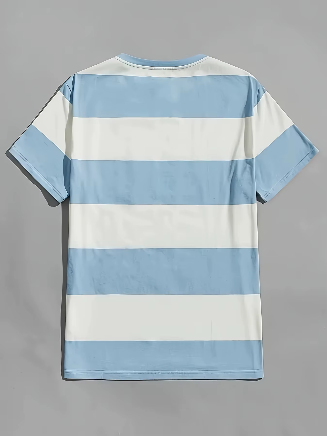 T-shirt rayé polyvalent basique pour hommes | Impression simple bleu clair et blanc | Vêtements multidirectionnels pour
