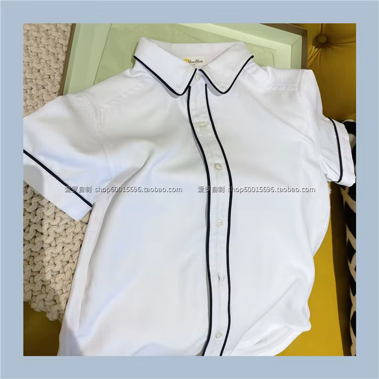 Chemise Blanche à Manches Courtes pour Garçons avec Col à Revers et Passepoil Bleu Marine