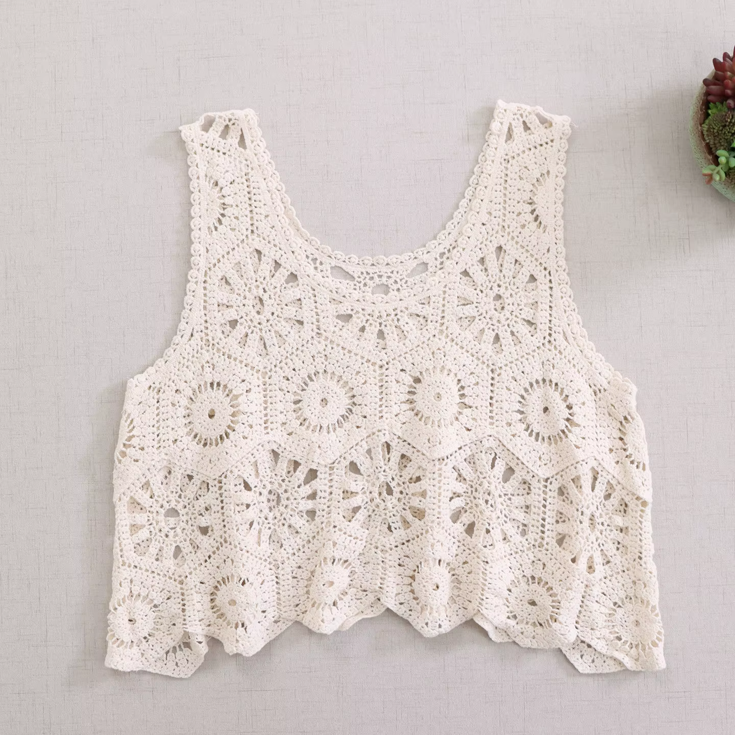 Gilet au crochet Granny Square, débardeur bohème en maille ouverte pour femme, chemisier sans manches en dentelle, tenue de festival bohème d'été