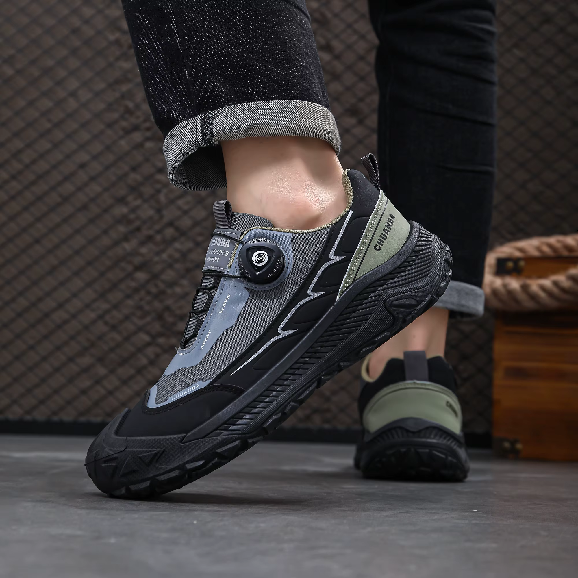 Chaussures de randonnée basses pour hommes, chaussures de sport d'extérieur, respirantes, antidérapantes, résistantes à l'usure, chaussures de randonnée à boucle rotative