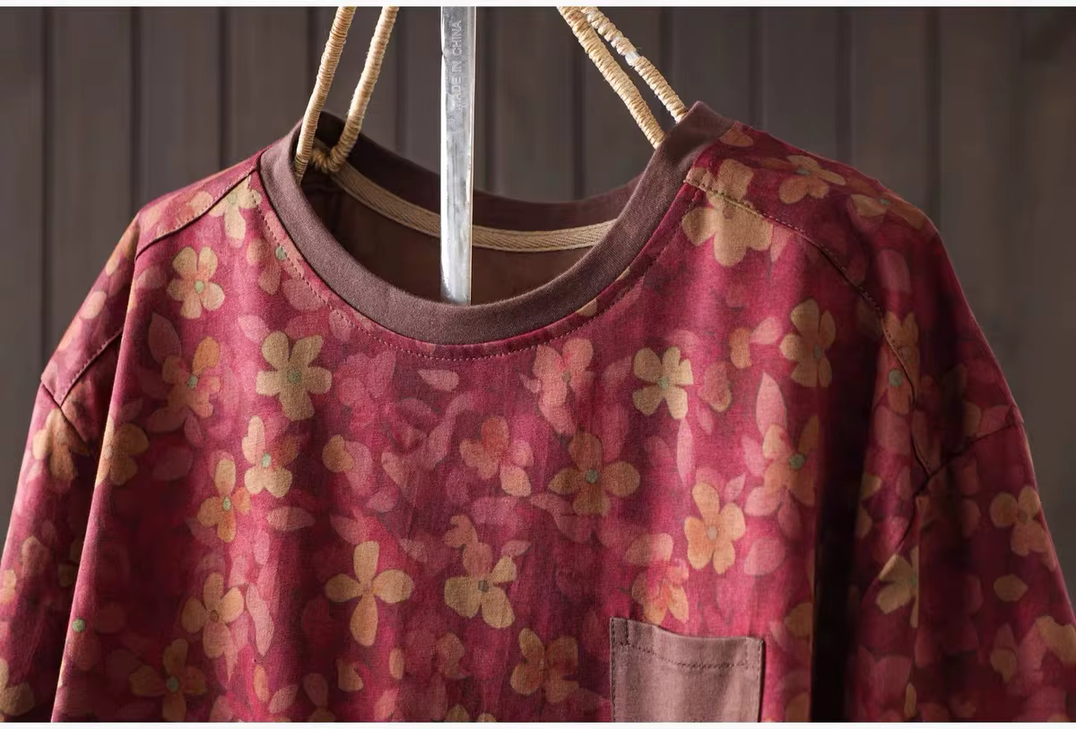 T-shirt vintage à imprimé floral pour femme