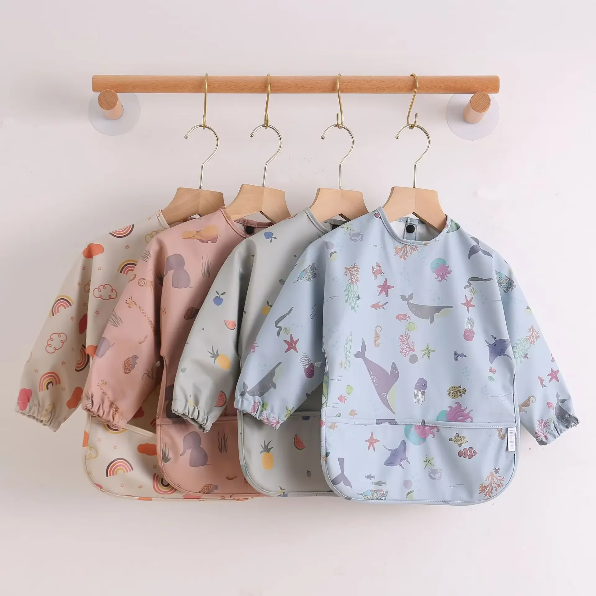 Bavoir Doux et Imperméable à Manches sulfpour Bébé