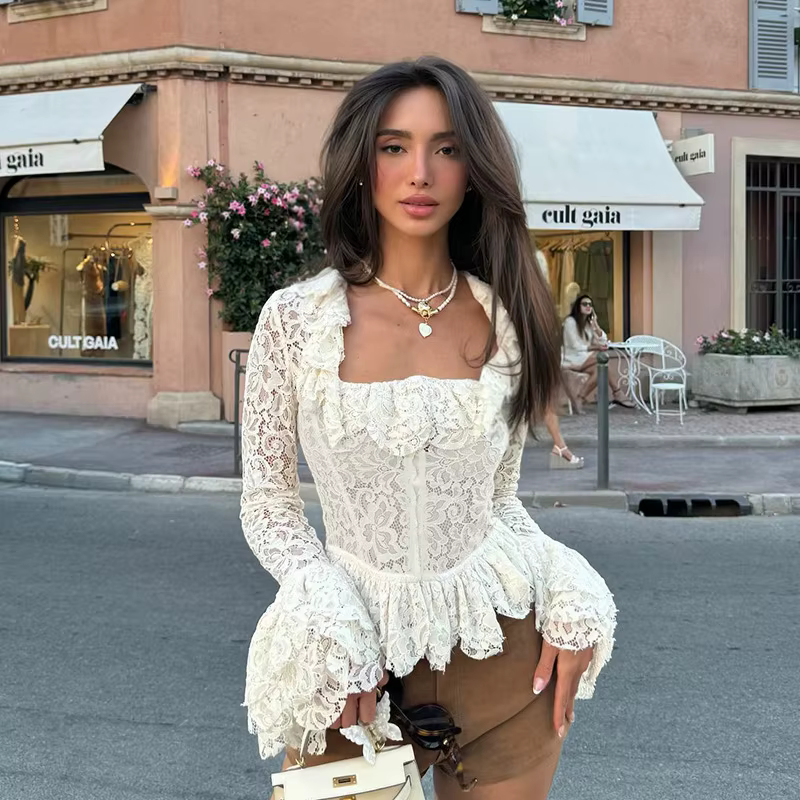 T-shirt rétro en dentelle pour femmes