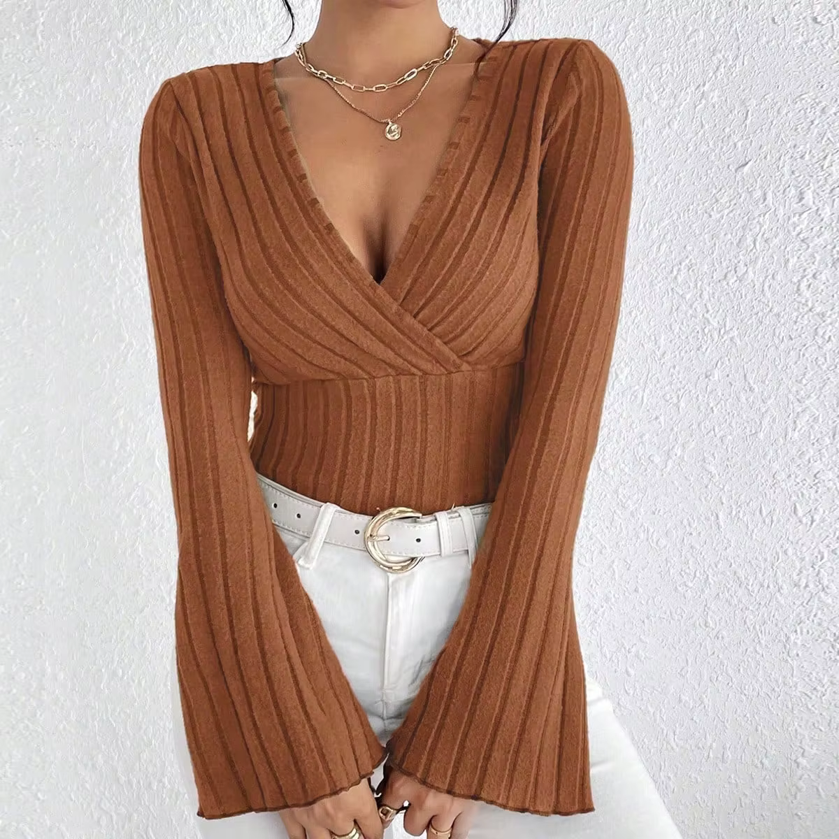T-shirt rayé à manches longues et col en v pour femme