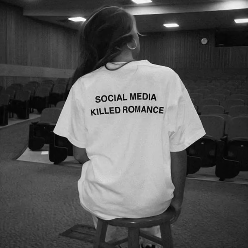 Médias sociaux tué Romance T-Shirt hommes esthétique saint valentin lettre impression