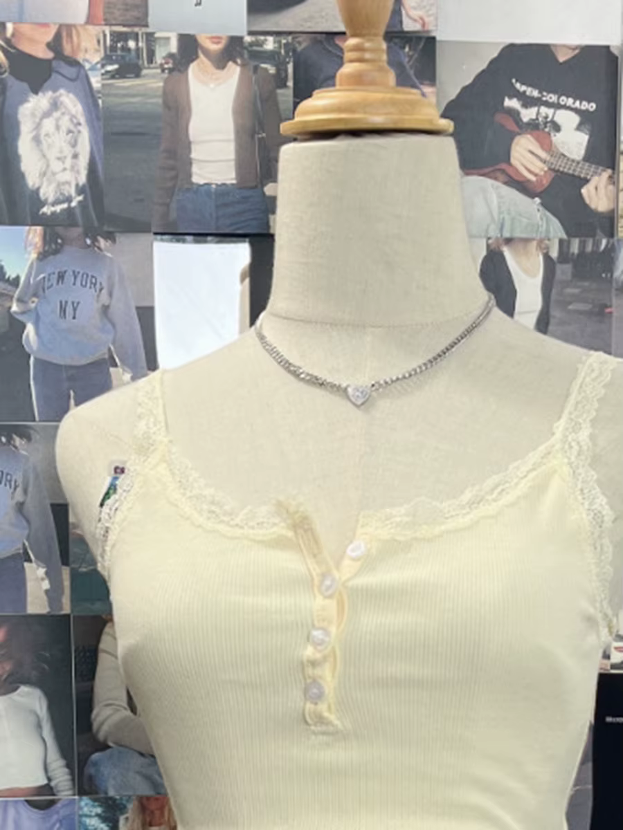 Haut court en dentelle Beige pour femmes