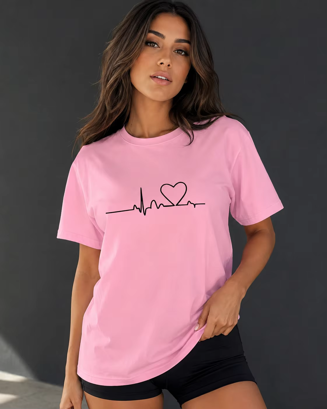 T-shirt à imprimé cœur pour femme : haut décontracté d'été à col rond et manches courtes