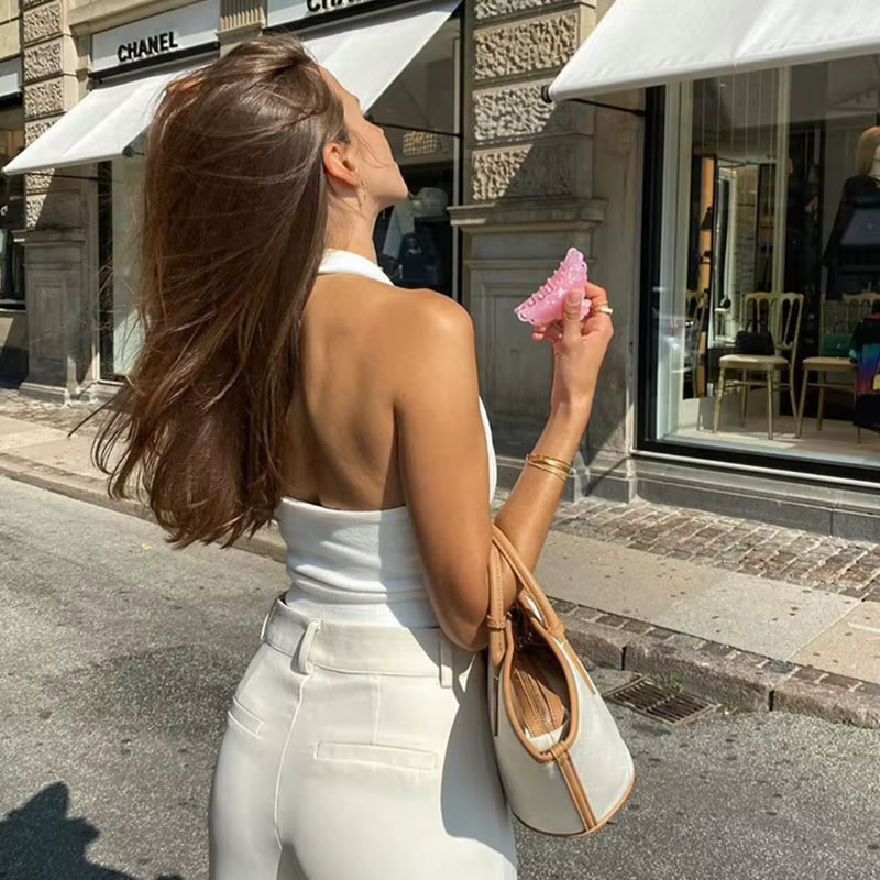 Débardeur blanc dos nu pour femmes