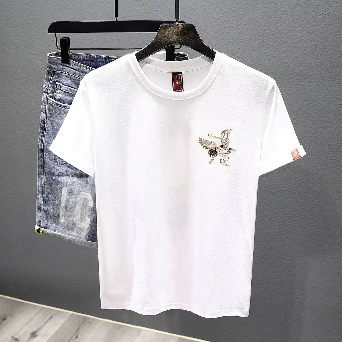 Tendance nationale T-shirt à manches courtes hommes 2025 nouveau