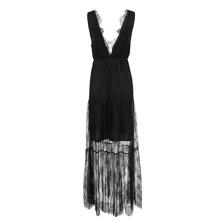 Robe en dentelle noire