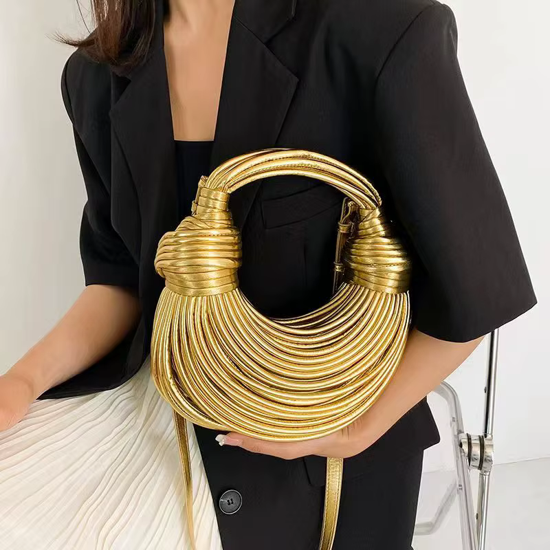 Sacs à main pour femmes 2025 nouveau en or marque de luxe de créateur sacs à nouilles tissés à la main corde nouée tiré Hobo argent pochette de soirée