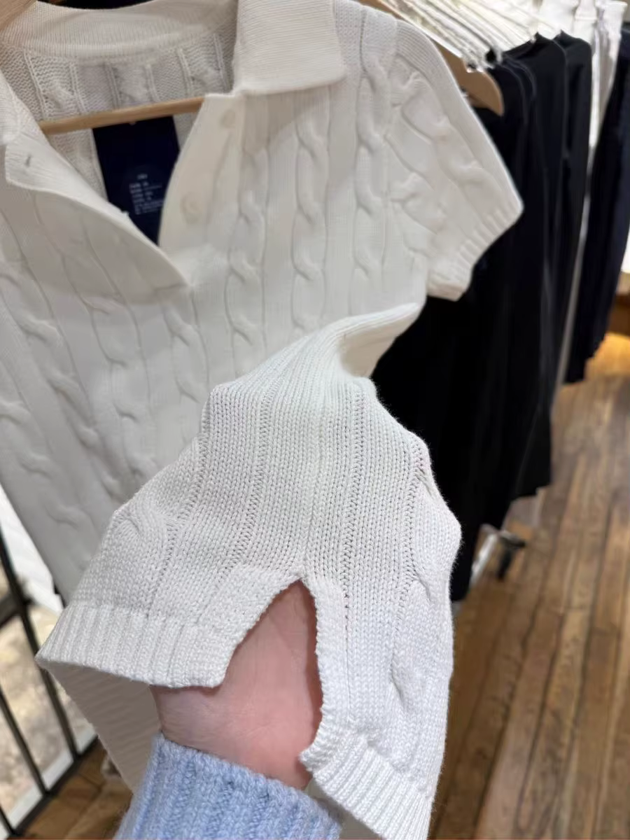 T-shirt à manches courtes et col rabattu pour femme