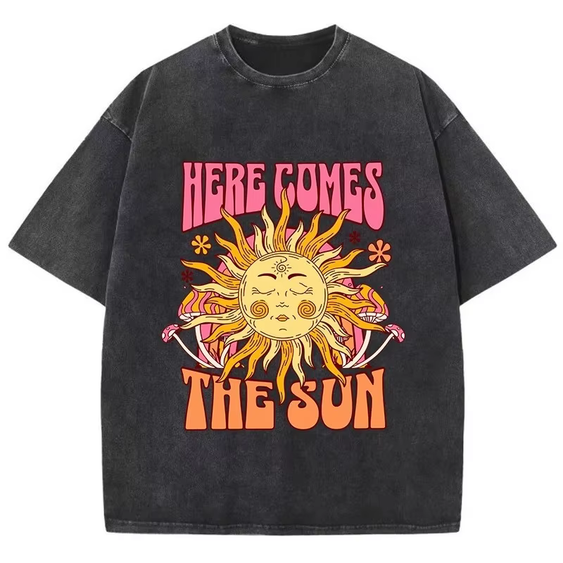 T-shirt vintage délavé avec imprimé soleil « Here Comes The Sun », T-shirt noir oversize rétro psychédélique, T-shirts graphiques Y2k