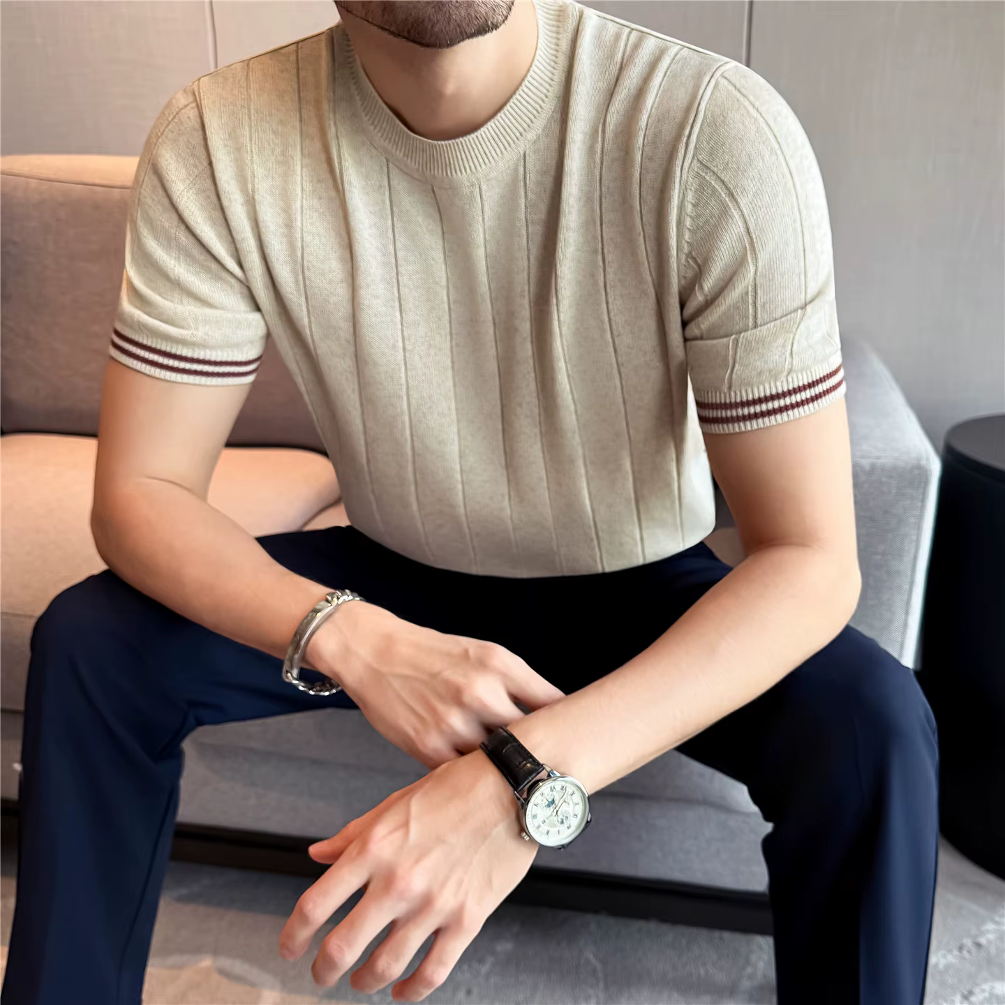 Chemise en lin naturel à manches courtes pour homme - Haut côtelé respirant et frais à col ras du cou avec texture lisse et maintien de la forme