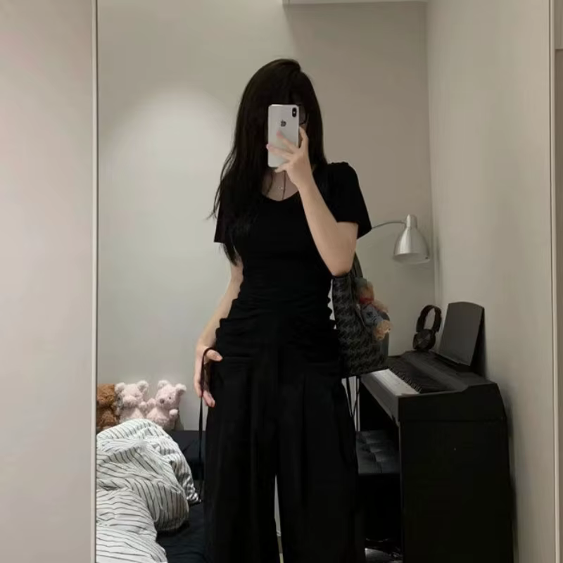 T-Shirts femmes été filles chaudes ventre court mince Style américain épicé taille haute hauts solide Simple loisirs tout-match col en v