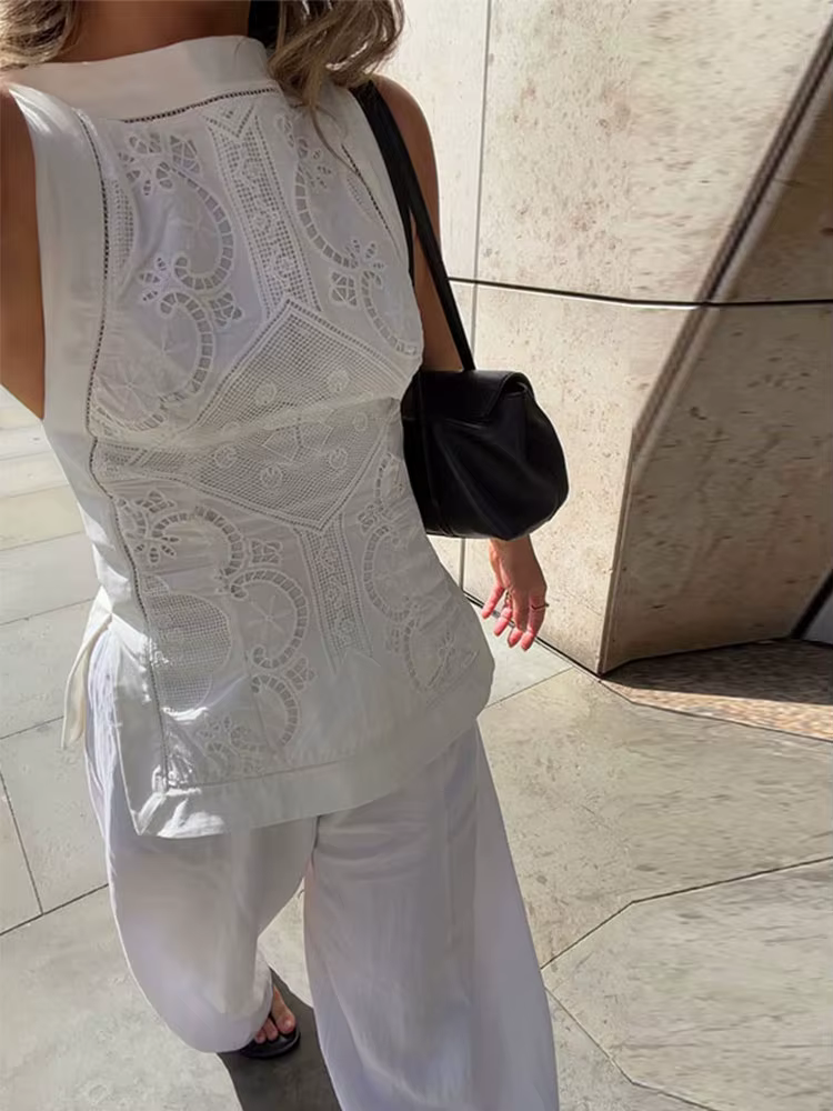 Débardeur brodé vintage pour femme