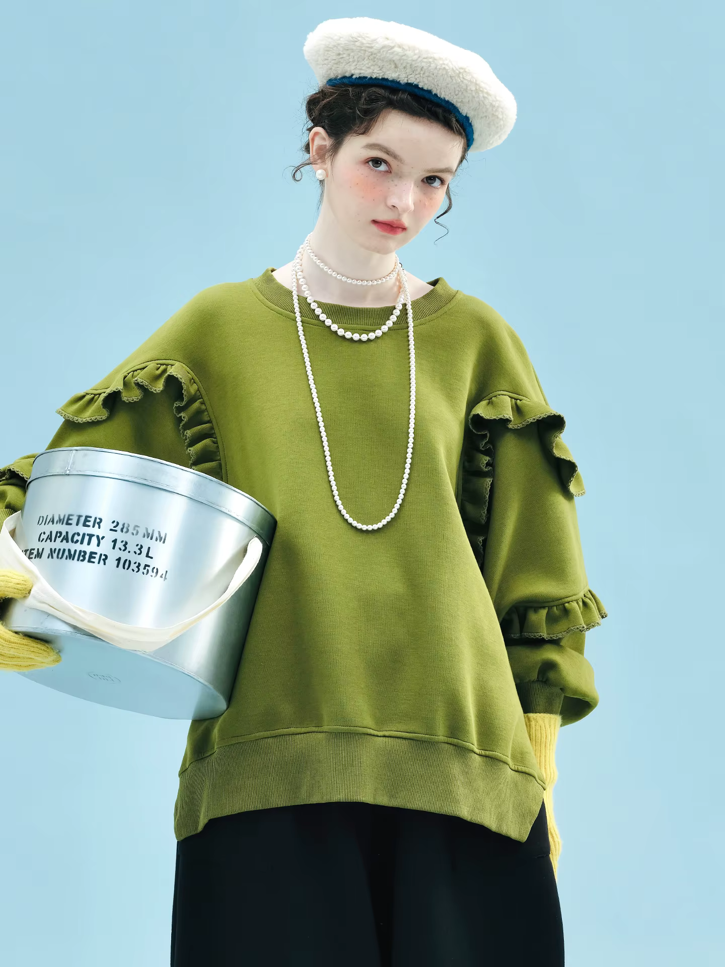 Sweat-shirt vert olive à manches volantées uniques accrocheur pour les vêtements décontractés de rue 255243