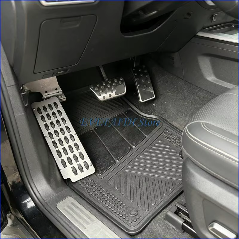 Le repose-pieds permanent en métal 124B pour certains SUV assure meilleure position des jambes pendant l'utilisation.