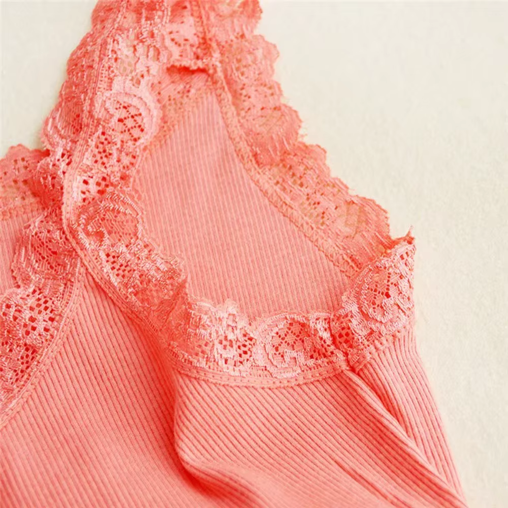 Débardeur Noir d'Été Sans Manches pour Femme avec Dentelle Rouge à l'Intérieur