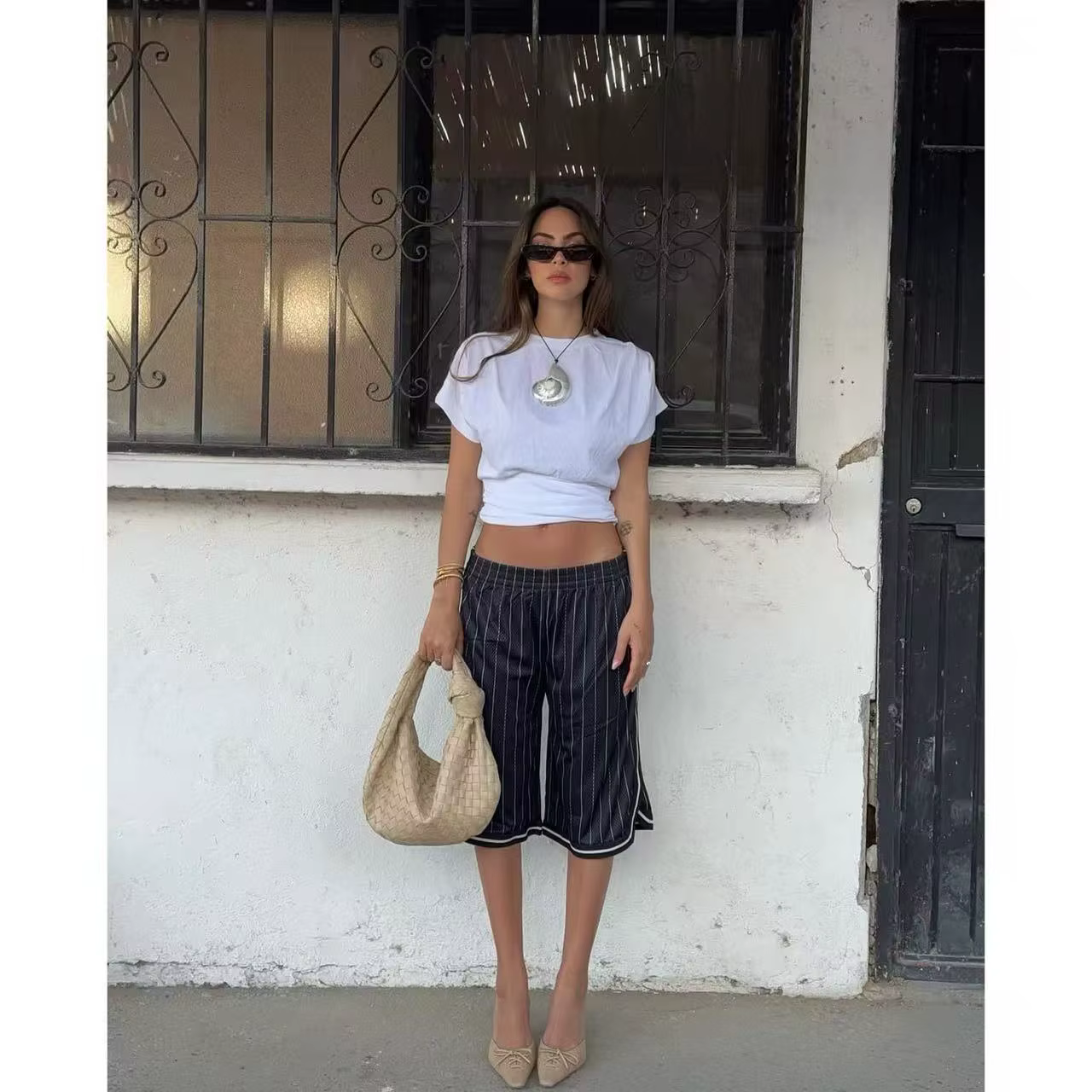 T-shirt gris à manches courtes pour femme
