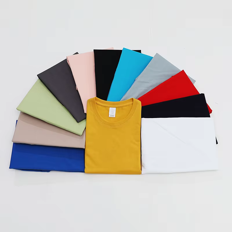 T-shirt noir décontracté pour hommes