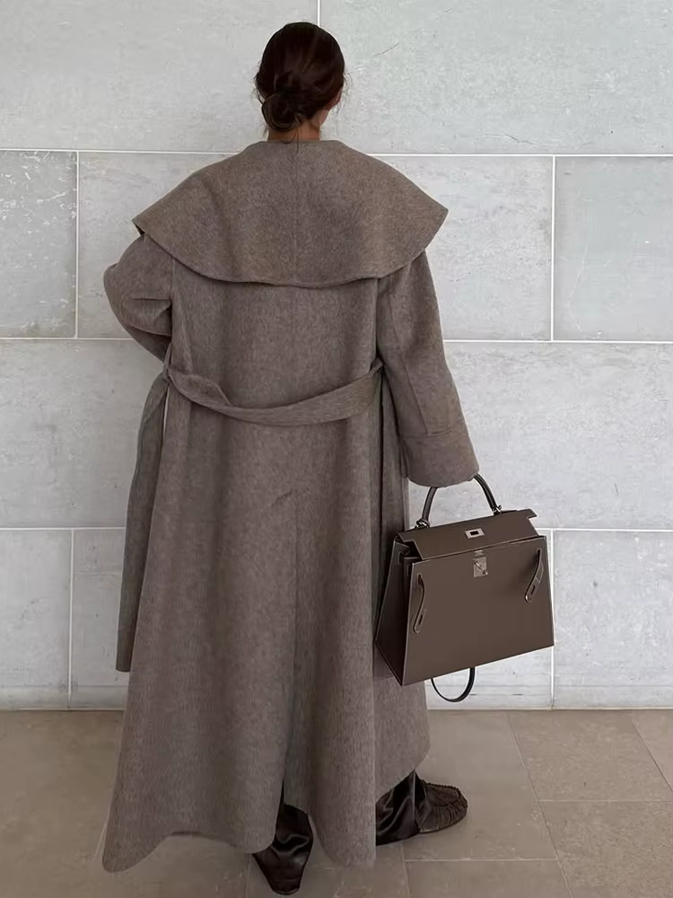 Manteau en laine chic à col marin et lacets