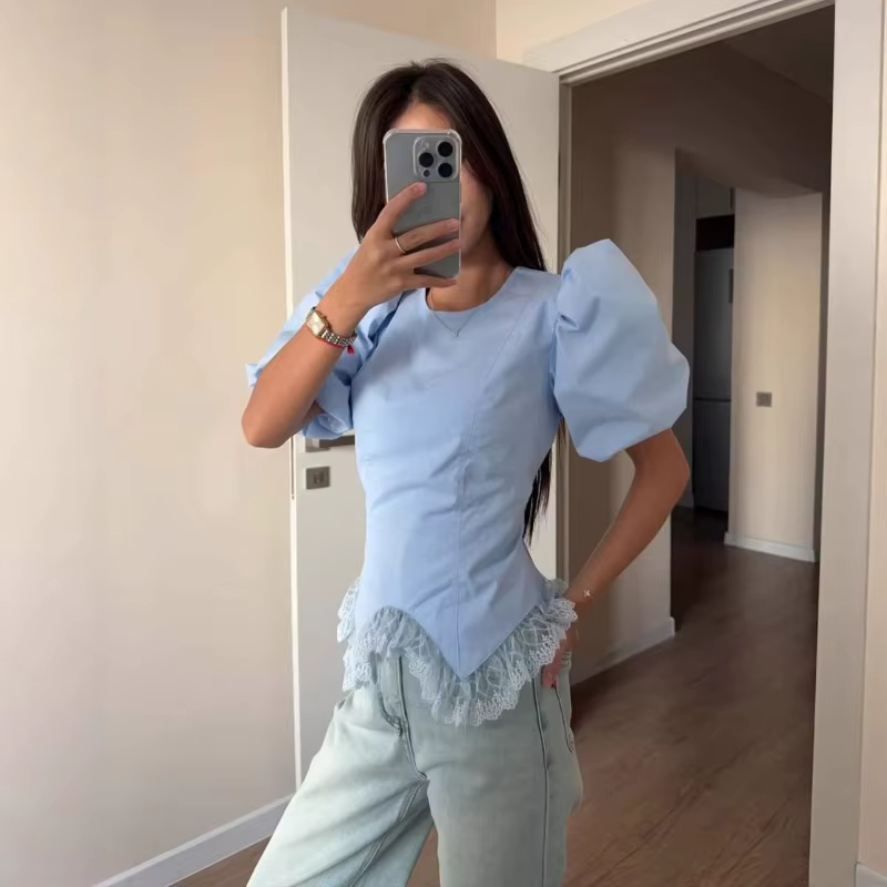 T-shirt Femme à Manches Bouffantes et Dentelle Patchwork