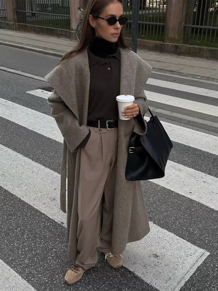 Manteau en laine chic à col marin et lacets