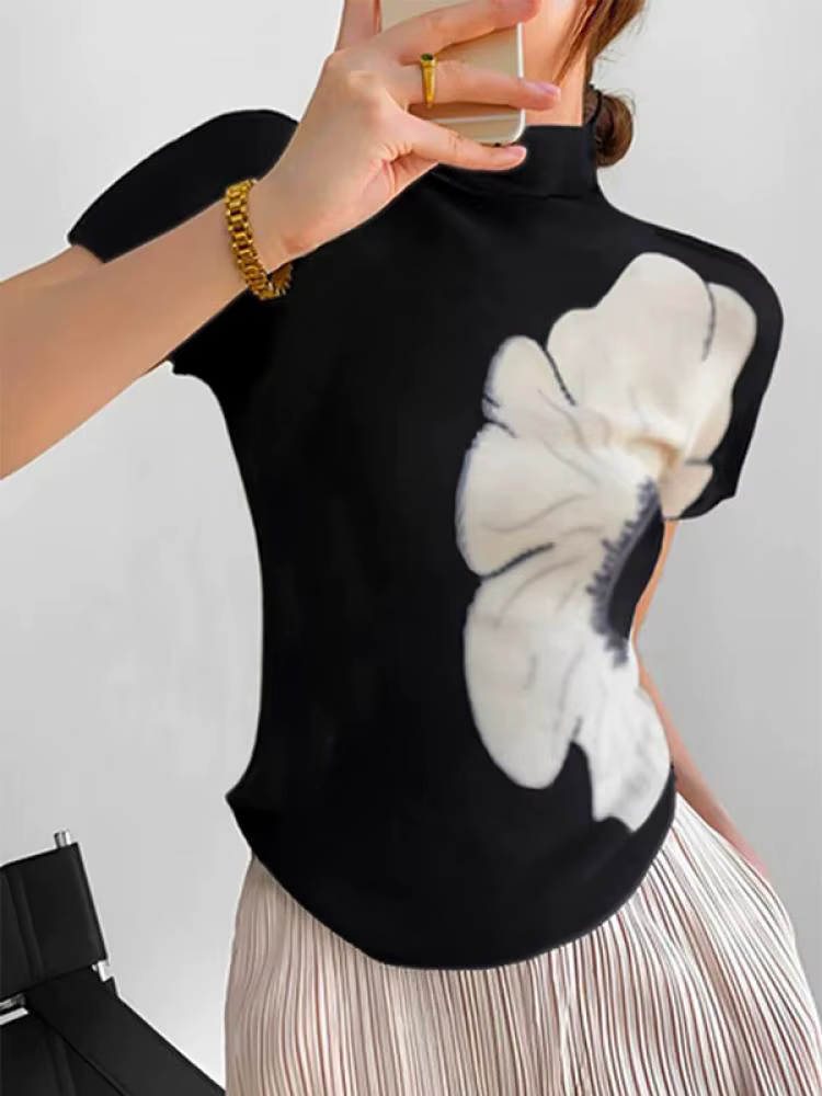 Yeezzi 2024 nouveautés été manches courtes imprimé fleuri bases T-Shirt femmes mode coupe ajustée col haut décontracté hauts