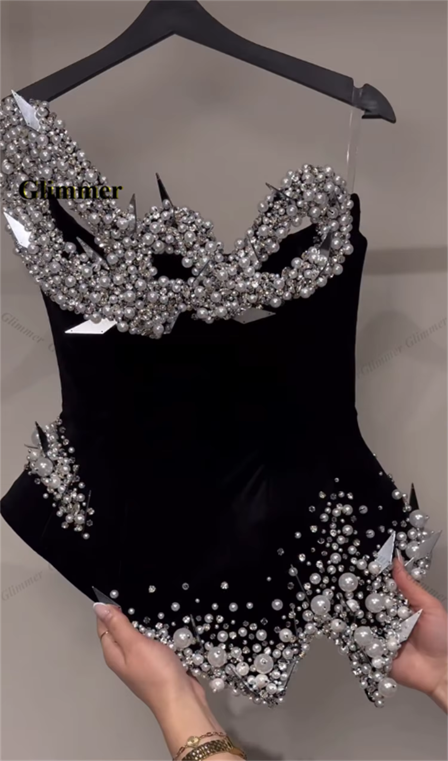 Tenue de graduation sans manches scintillante et glamour pour filles