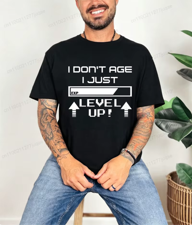T-shirts drôles « Je ne vieillis pas