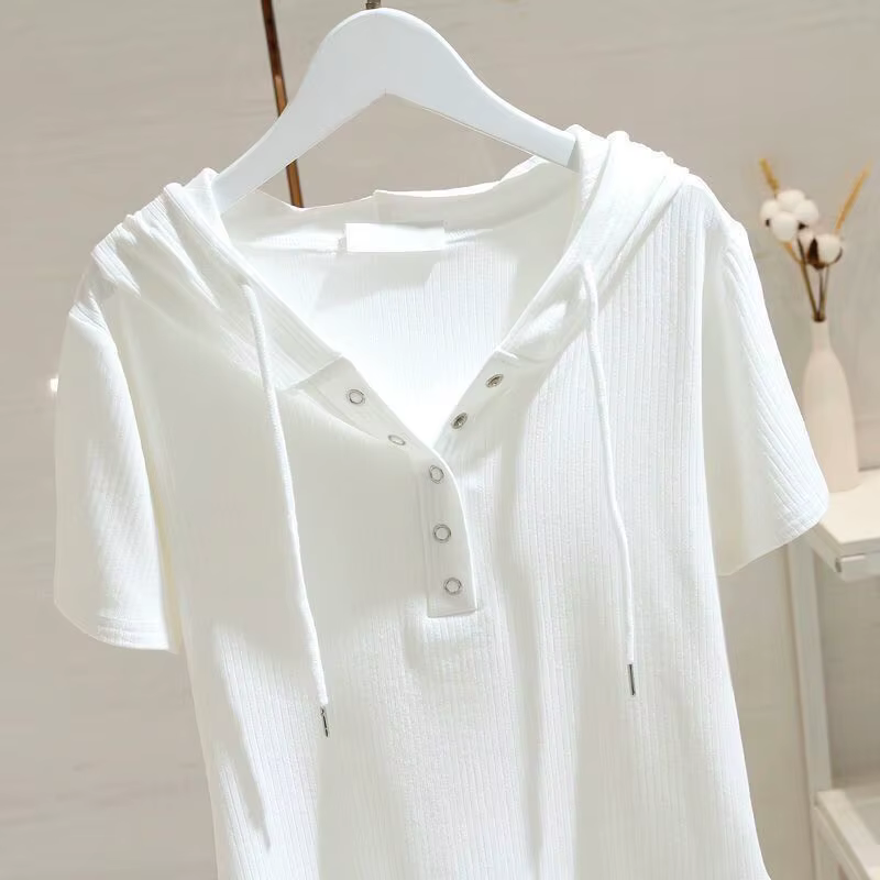 T-shirt blanc à capuche avec cordon de serrage pour femmes