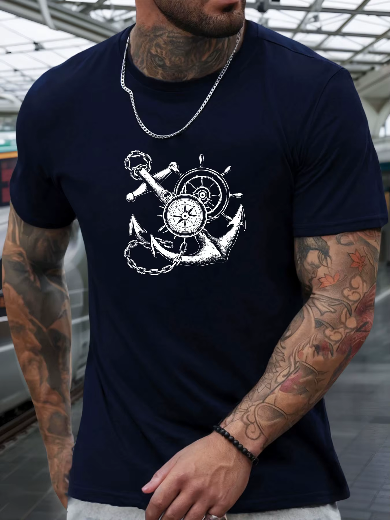 T-shirt d'été décontracté à manches courtes pour hommes avec un motif d'ancre de bateau et de boussole