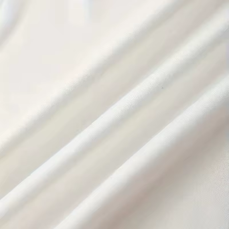 T-shirt court à col rond pour femme avec imprimé cœur