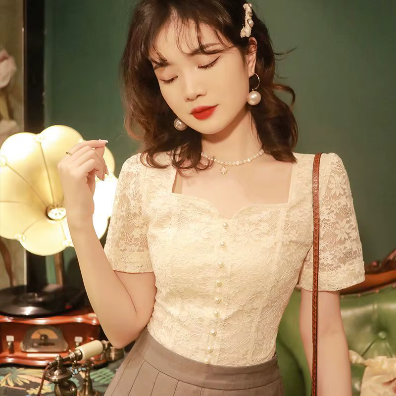 Haut femme avec manches courtes dentelle chemises et chemisiers pour femmes Beige fin élégant jeunesse luxe beau en Promotions basique grand S