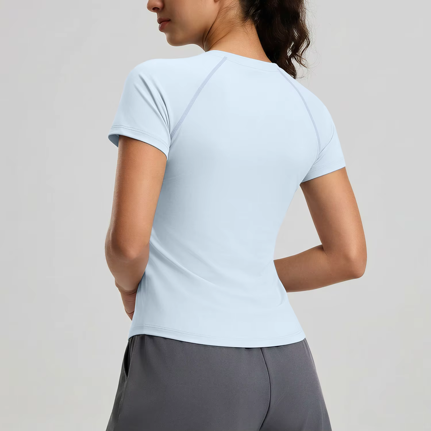 Nouveau T-shirt de sport pour femme : Col rond