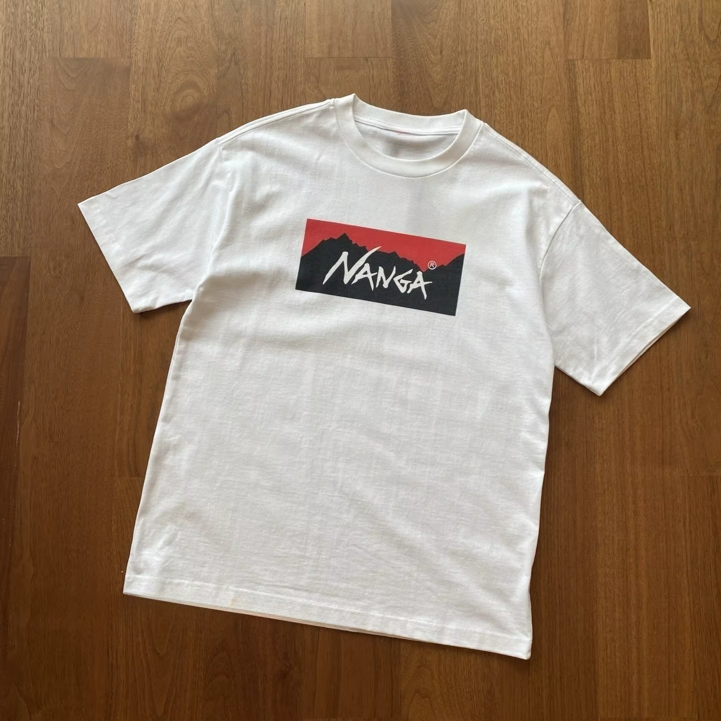 Nouveau T-shirt ample en coton épais NAGA ECO HYBRID BOX LOGO 2026ss