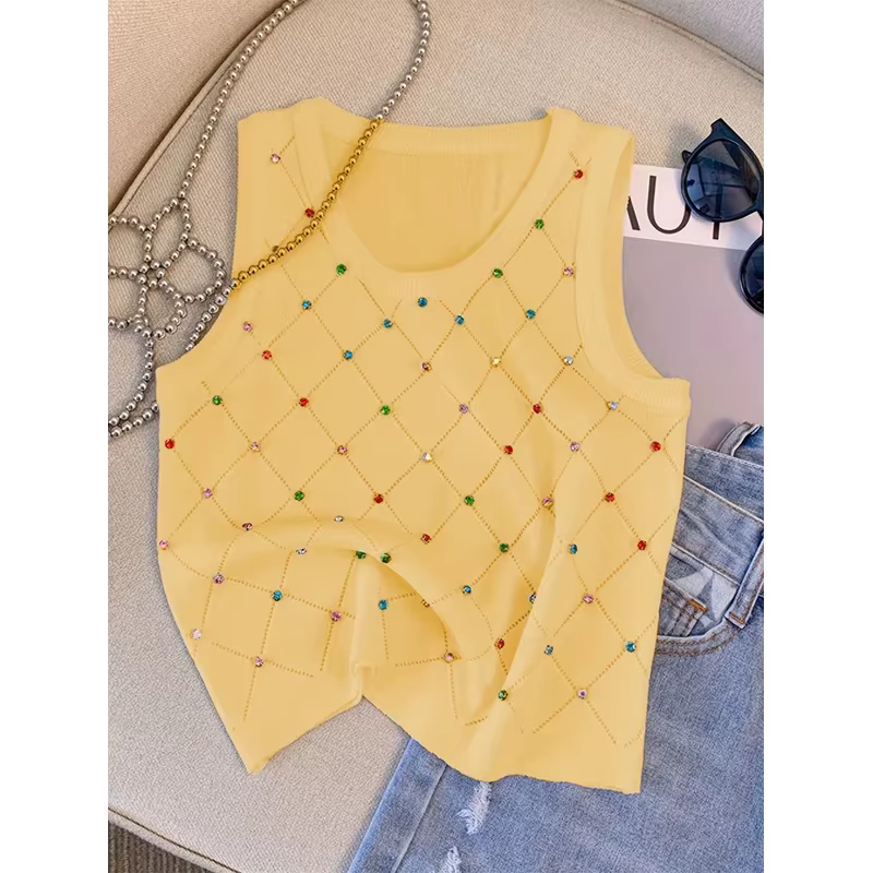 Débardeur tricoté en strass coloré