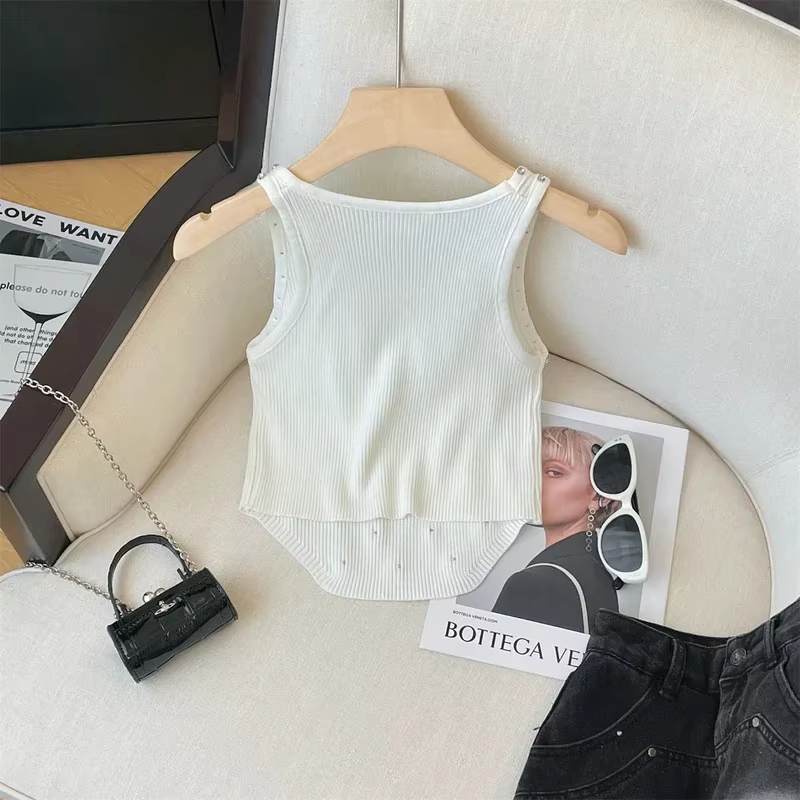 Débardeur tricoté avec strass