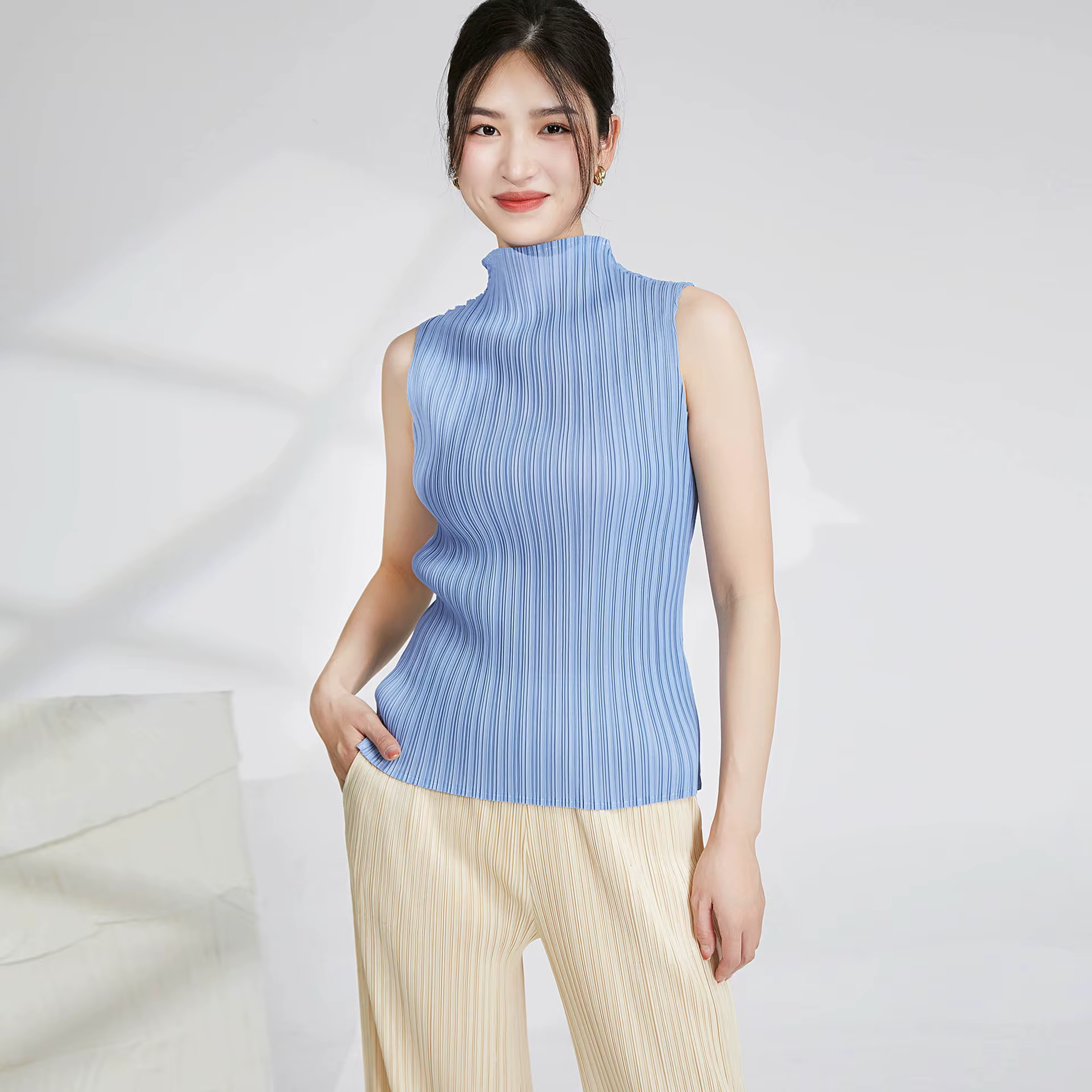 Miyake couleur unie japonais Simple cent T-shirt haut 2025 été nouveau tempérament trajet
