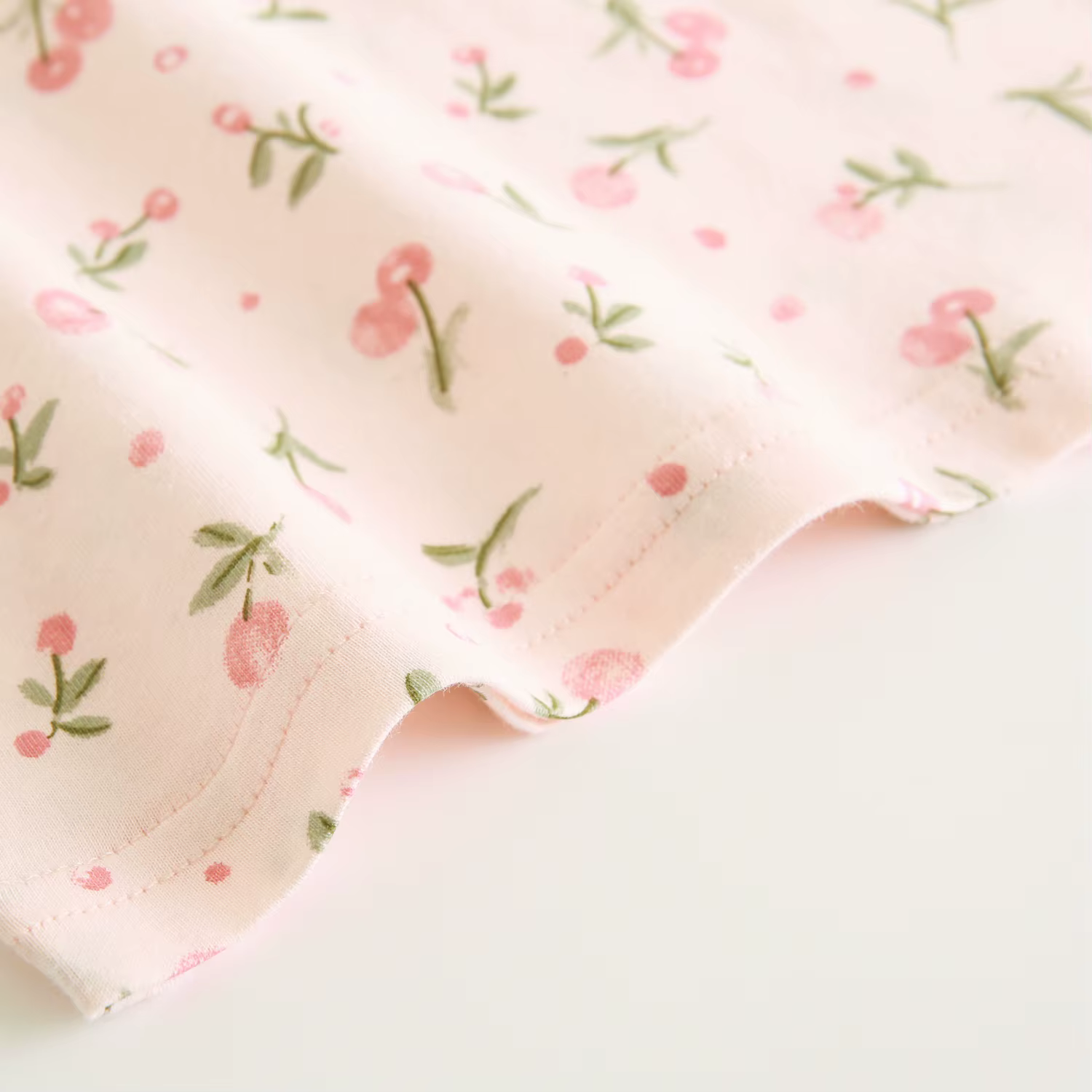 T-shirt rose tendance pour bébés filles