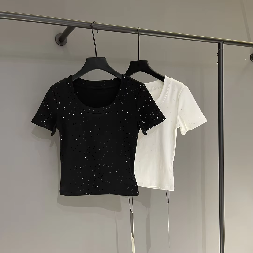 T-shirt à manches courtes pour femmes
