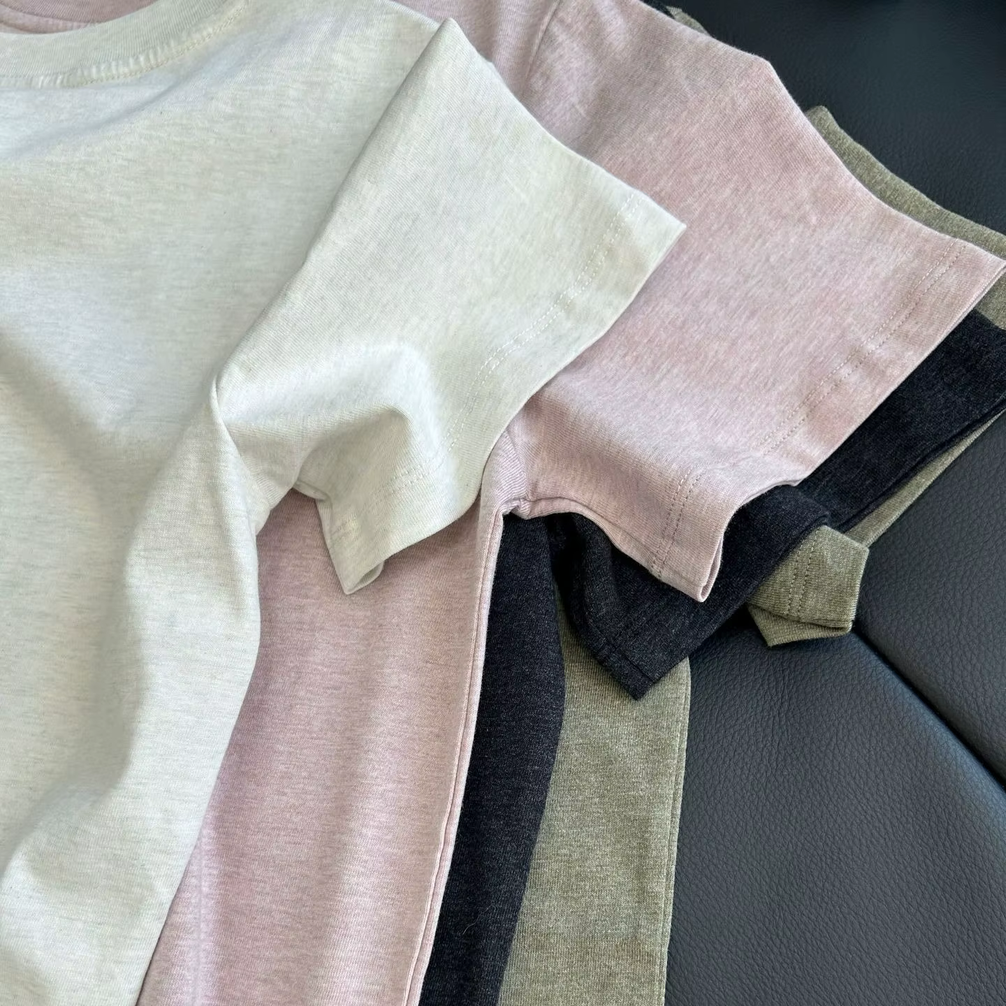 Haut décontracté à manches courtes et col rond pour femme en tissu pur coton biologique tissé uni