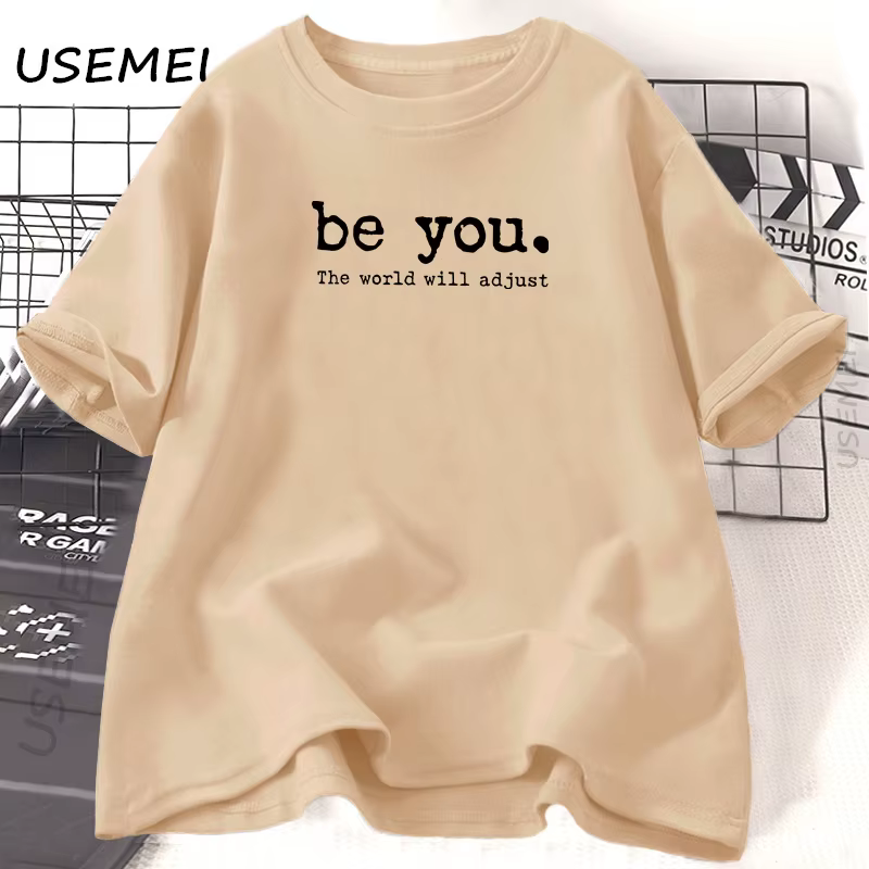 Soyez-vous le monde ajusteront T-shirt inspirant femmes