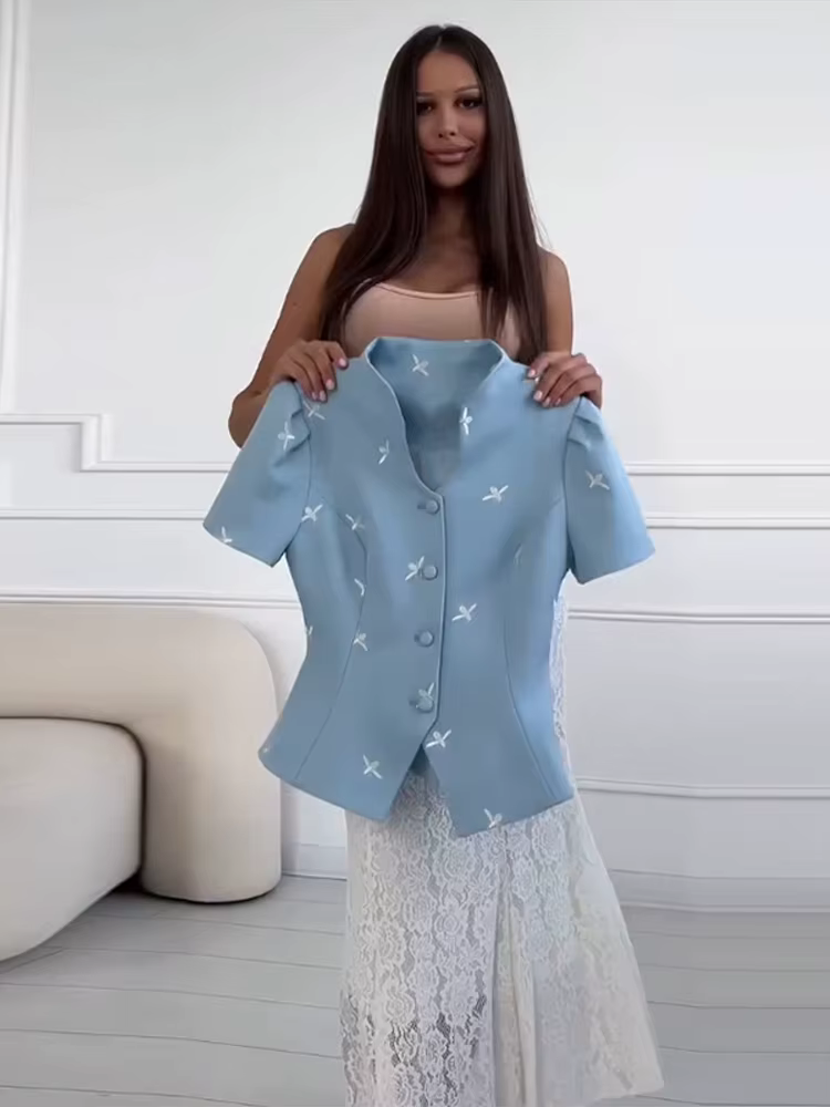 Hauts à col en V brodés à manches courtes avec taille cintrée pour femme