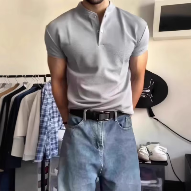 T-shirts à col Henry pour hommes