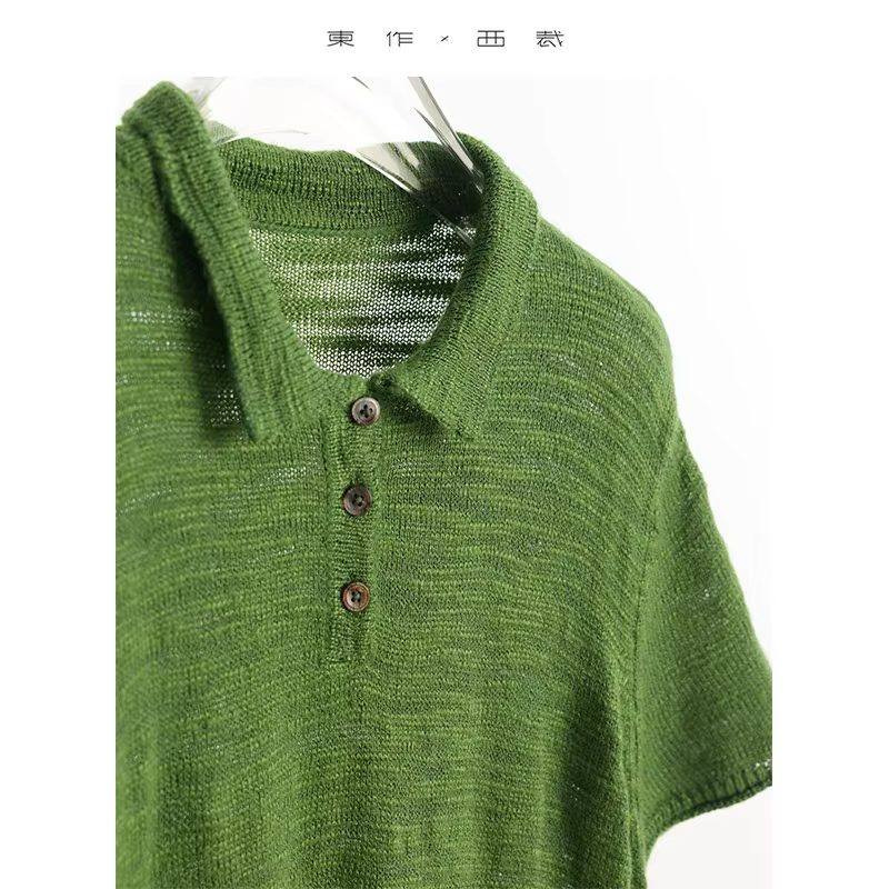 Polo à col~ T-shirt à manches courtes