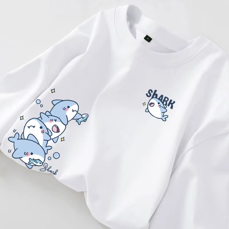 T-shirt à manches courtes d'été