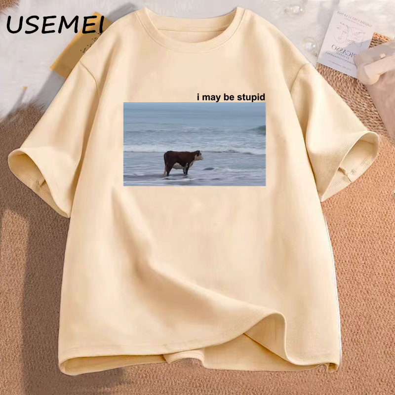 I May Be Stupid Cow on Beach Funny Meme T-shirt en coton pour hommes